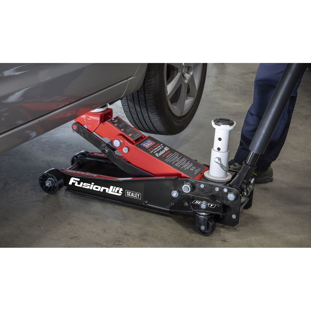 Sealey Trolley Jack 2/3 Tonne Low Profile/High Lift with Rocket Lift 3200LEHL