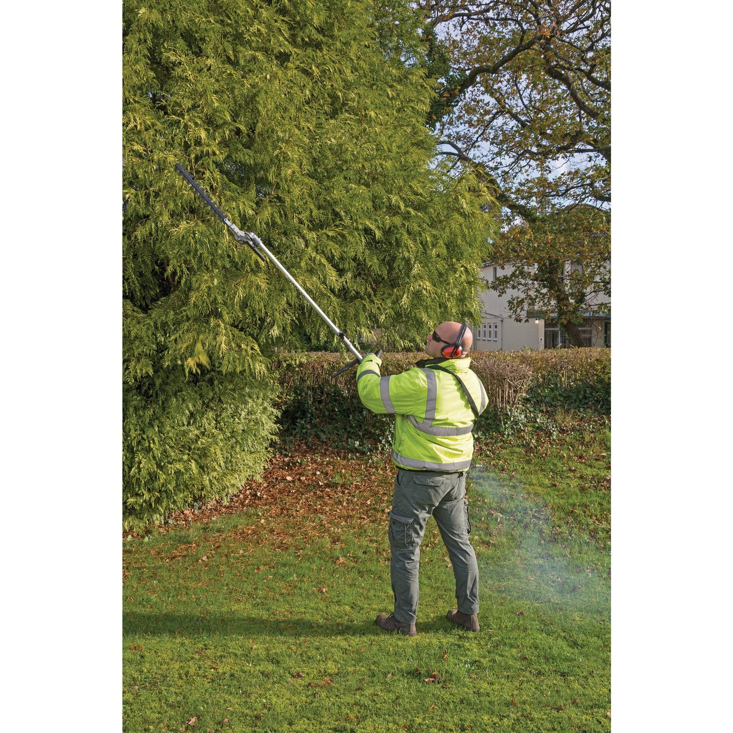 Draper 4 in 1 Petrol Garden Tool Kit 32.5cc Trimmer Pruner Extension Pole 84706