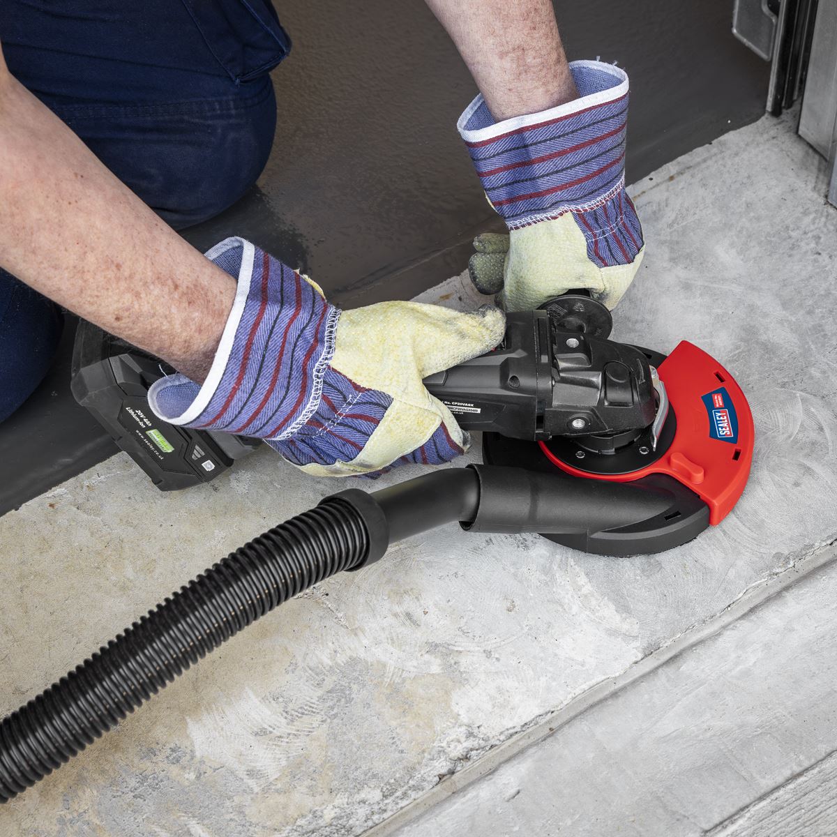 Sealey Adjustable Angle Grinder Dust Control Shroud Size 115mm - 125mm AGDS01