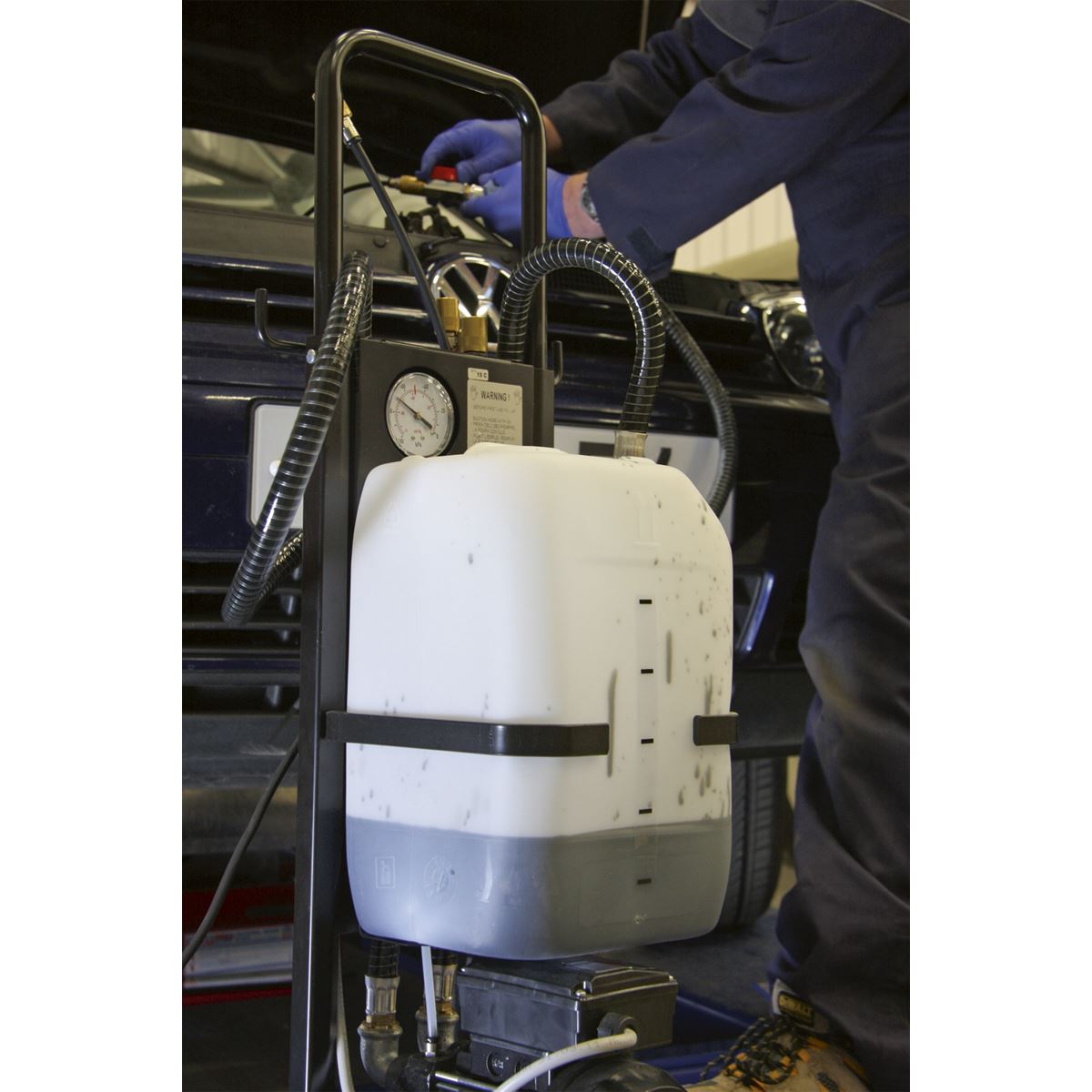 Sealey Oil Extractor Mobile 230V AK466D