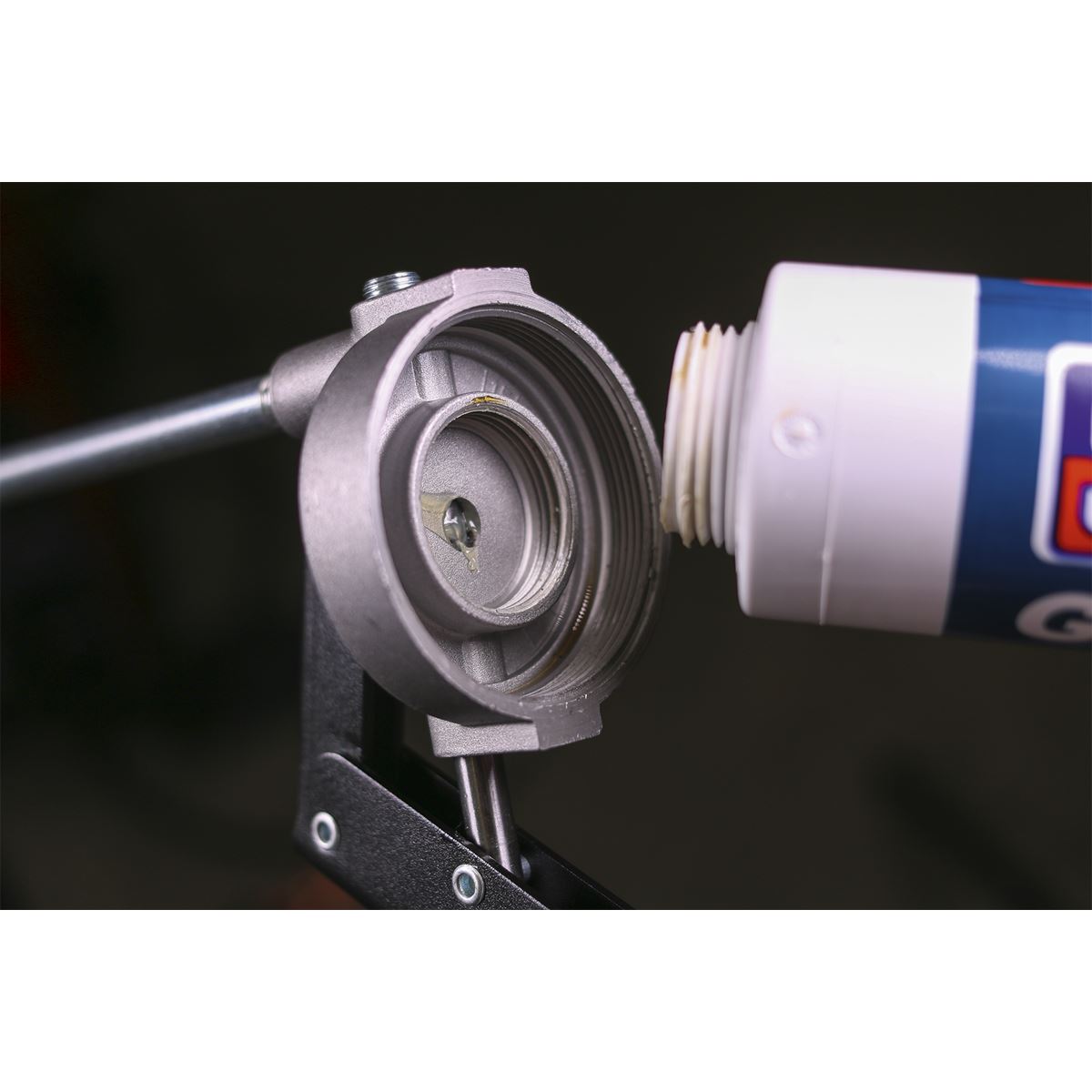 Sealey Screw-Type Grease Gun - Lever Operated AK52