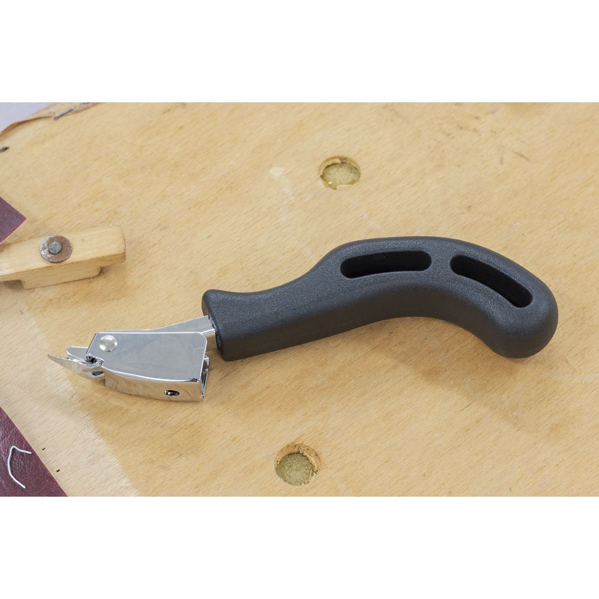 Sealey Staple Remover Heavy-Duty AK707