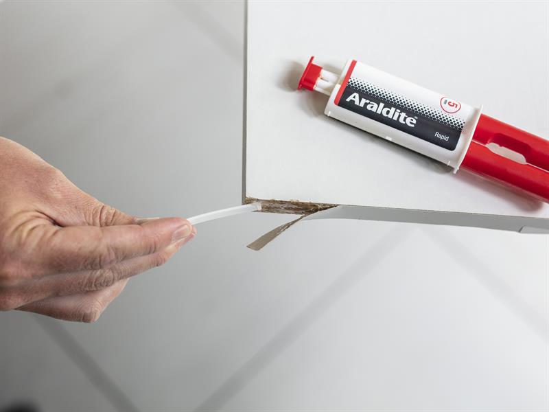 Araldite® Rapid Epoxy Syringe 24ml ARA400007