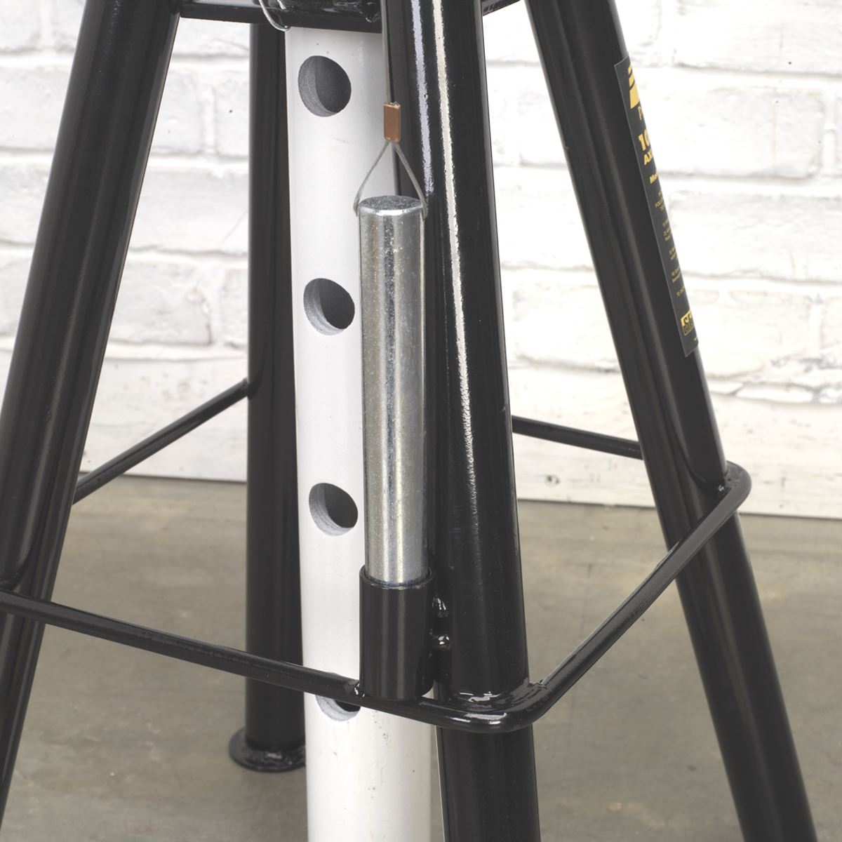 Sealey Axle Stands (Pair) 10 Tonne Capacity per Stand High Level AS10H