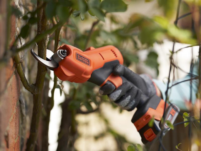 BLACK + DECKER BCPP18D1 POWERCONNECT™ Pruner 18V 1 x 2.0Ah Li-ion B/DBCPP18D1