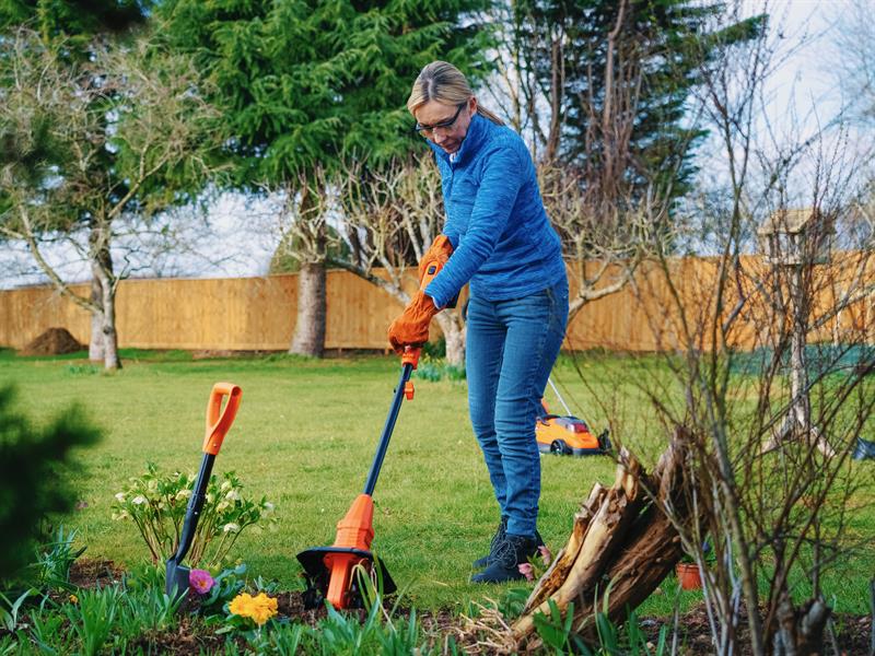 BLACK + DECKER BETL1820L POWERCONNECT™ Tiller 18V 1 x 2.0Ah Li-ion B/DBETL1820L