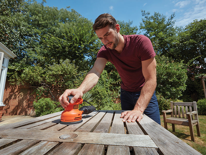 BLACK + DECKER BEW210 Heritage Random Orbital Sander 230W 240V B/DBEW210