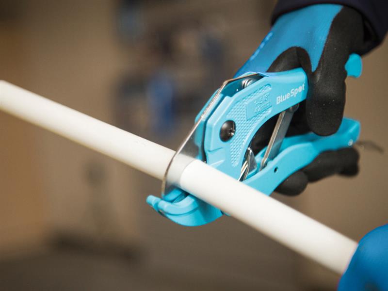 BlueSpot Tools Ratchet PVC Pipe Cutter 42mm B/S09311