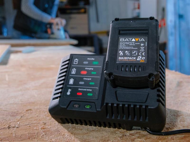 Batavia Fast Charger 18V MAXXPACK BAT7064161