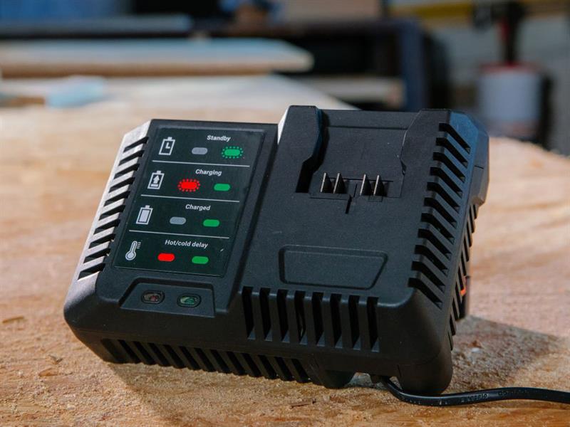 Batavia Fast Charger 18V MAXXPACK BAT7064161