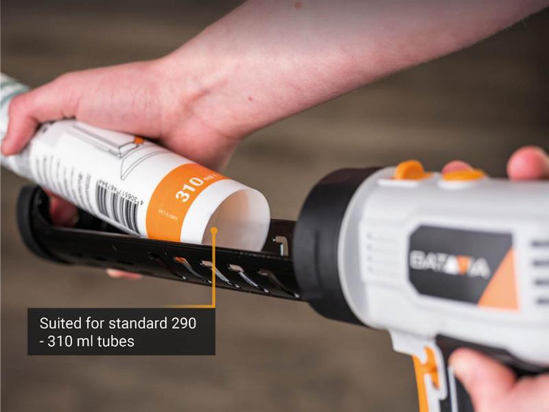 Batavia Caulking Gun with LED Light 6V AA Batteries MAXXPUSH BAT7064347