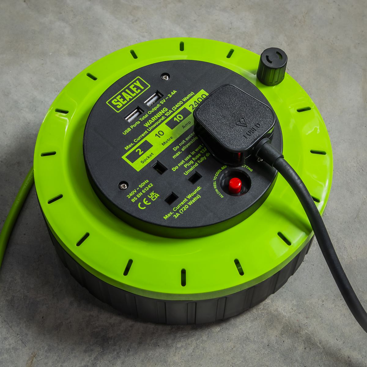 Sealey Cassette Type Cable Reel Green with Thermal Trip 2 x 230V and 2 x USB 10m BCR10G