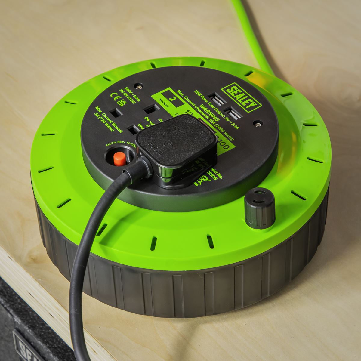 Sealey Cassette Type Cable Reel Green with Thermal Trip 2 x 230V and 2 x USB 10m BCR10G