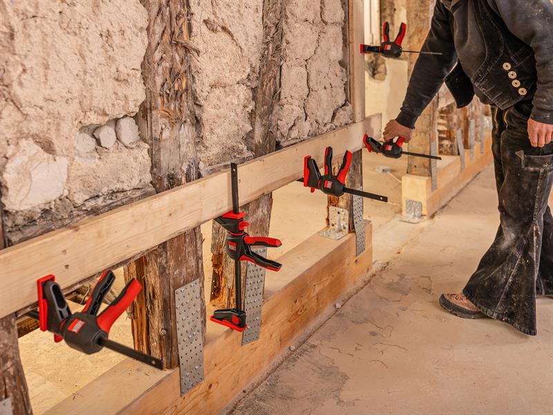 Bessey EZ360 One Handed Clamp 300mm 360° Force Of Up To 1,400N BESEZ36030