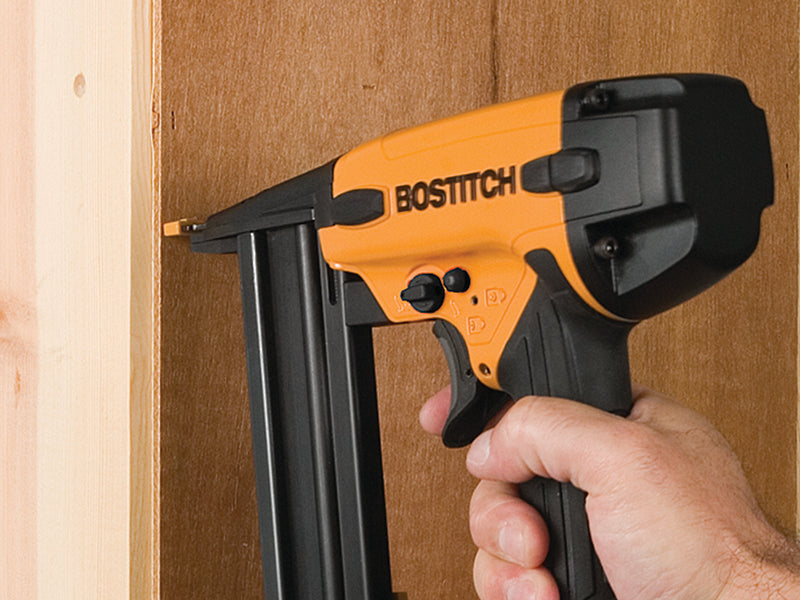 Bostitch SX1838-E Pneumatic Stapler 38mm 18 Gauge BOSSX1838E