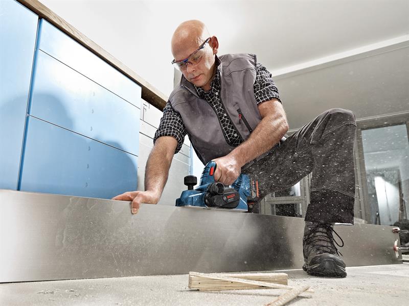 Bosch GHO 18 V-LI Professional Planer 18V 2 x 5.0Ah Li-ion BSHGHO18VLI5