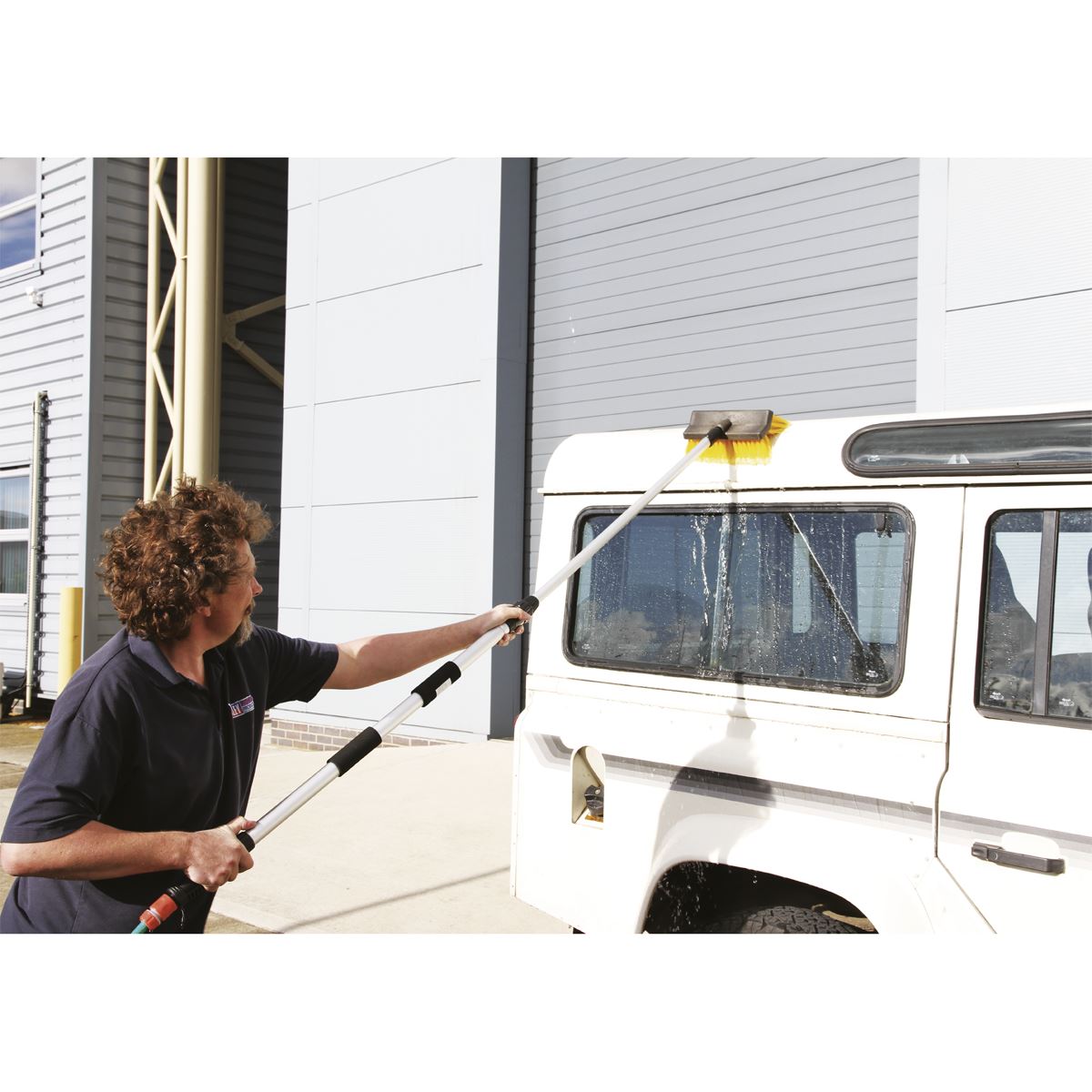 Sealey Large Angled Flo-Thru Brush with 1.7m Telescopic Handle CC50
