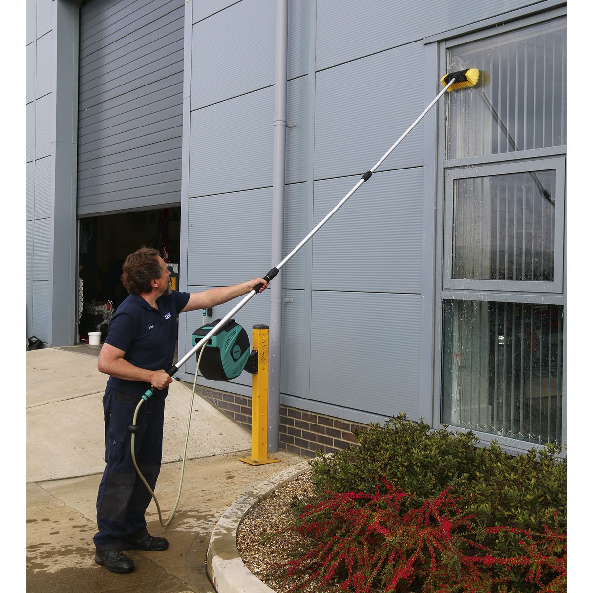 Sealey 5-Sided Flo-Thru Brush with 3m Telescopic Handle CC953