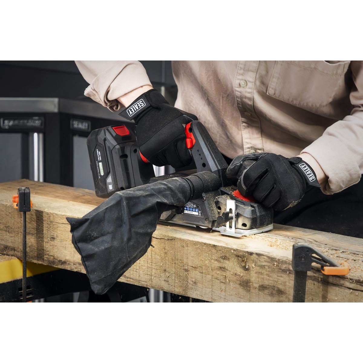 Sealey Cordless Planer 20V SV20 Series Planing Width 82mm Body Only CP20VEP