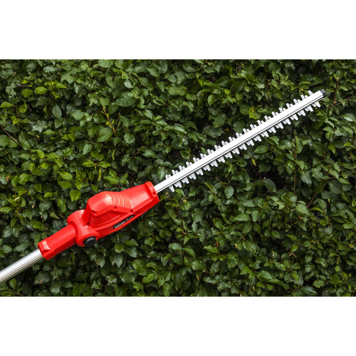 Sealey Cordless Telescopic Hedge Trimmer Kit 20V 2Ah SV20 Series CP20VTP01