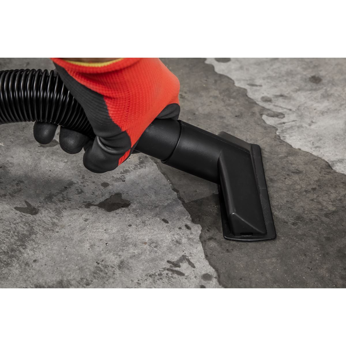 Sealey 10L Wet & Dry Vacuum Cleaner 20V SV20 Series - Body Only CP20VWDV