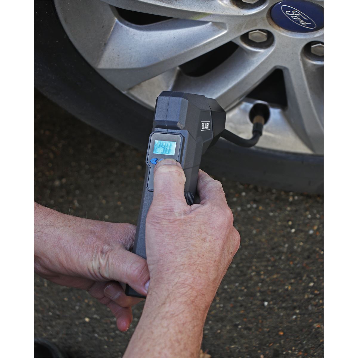 Sealey Compact Rechargeable Tyre Inflator & Power Bank with Worklight CTI120