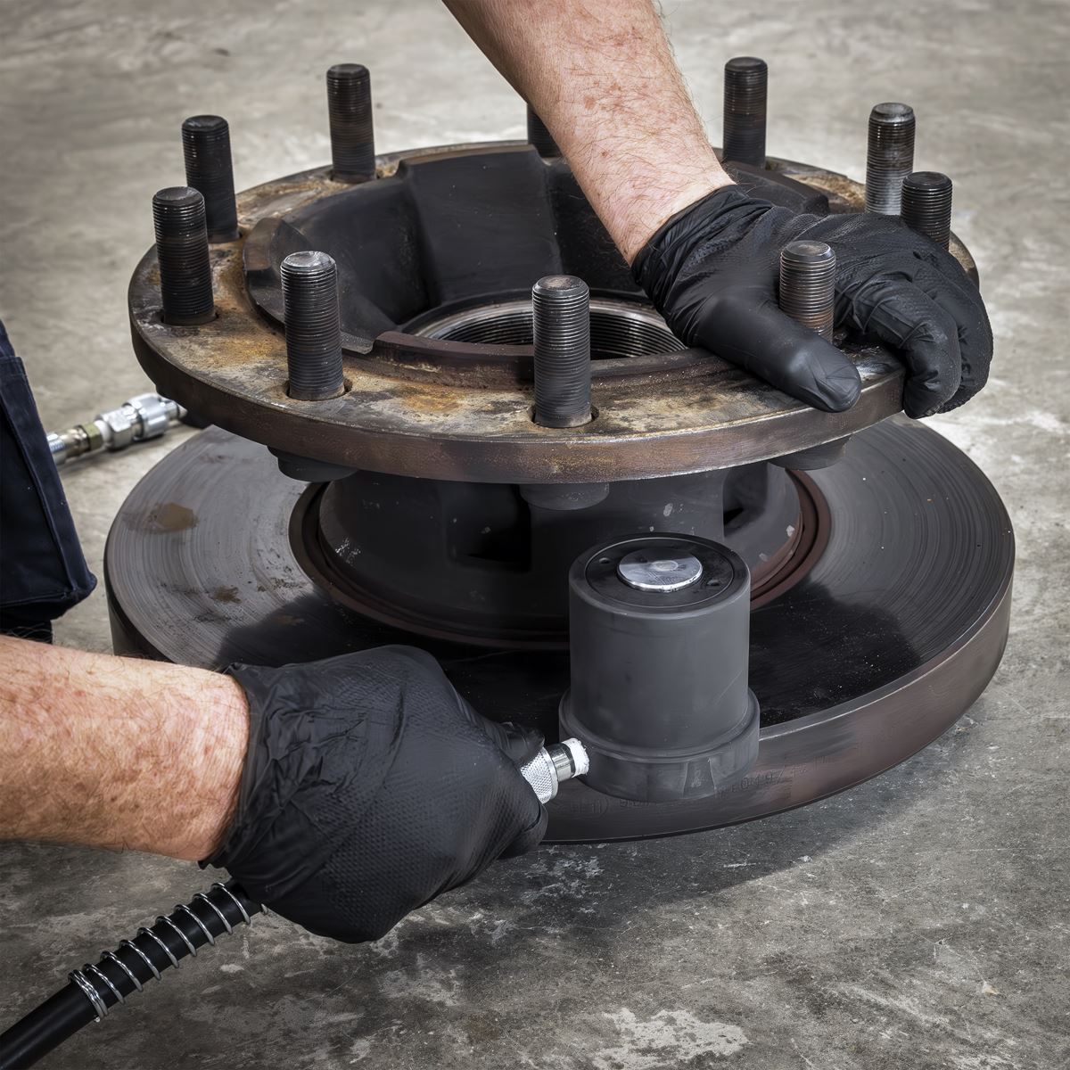 Sealey Floating Brake Disc Hydraulic Press 14 Tonne DAF Renault And Volvo CV050