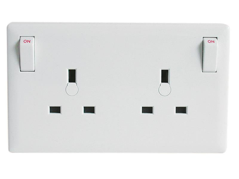 Dencon 1Gang to 2 Gang Converter Socket White DCN4449