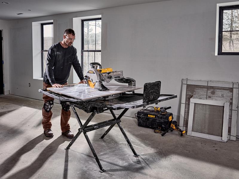 DEWALT D36000 Wet Tile Saw 1600W 240V DEWD36000