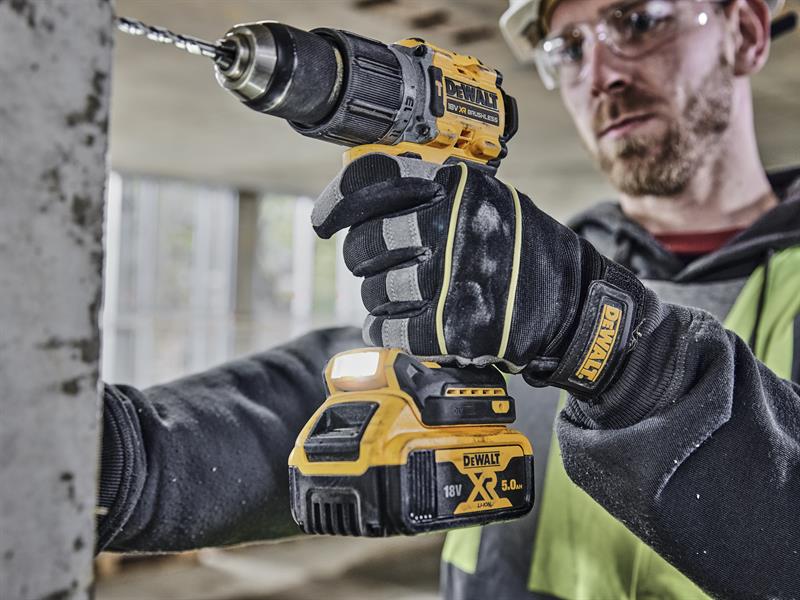 DEWALT Combi Drill 18V 2 x 5.0Ah Li-ion Chuck: 13mm XR BL G3 DEWDCD805P2T
