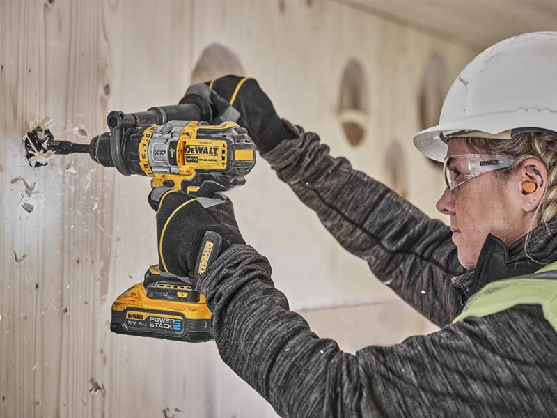 DEWALT DCD999H2T XR XRP Combi Drill 18V 2 x 5.0Ah POWERSTACK™ Li-ion DEWDCD999H2T