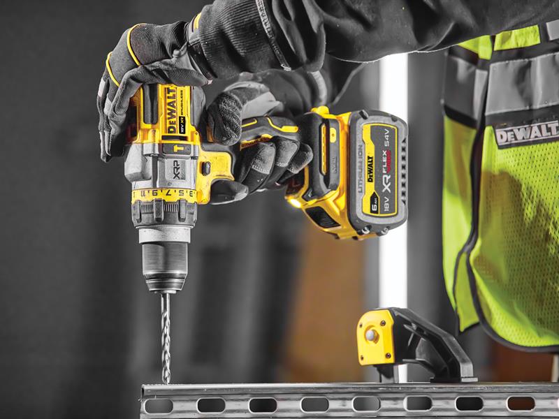 DEWALT DCD999T1 XR XRP Combi Drill 18V 1 x FlexVolt 6.0Ah Li-ion DEWDCD999T1