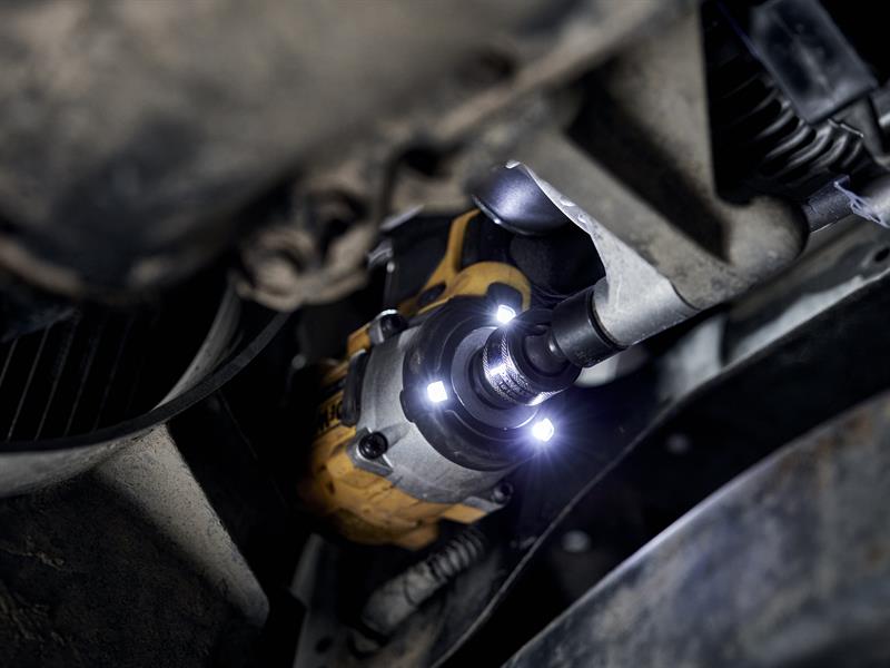 DEWALT DCF922P2T XR BL 1/2in Impact Wrench 18V 2 x 5.0Ah Li-ion DEWDCF922P2T