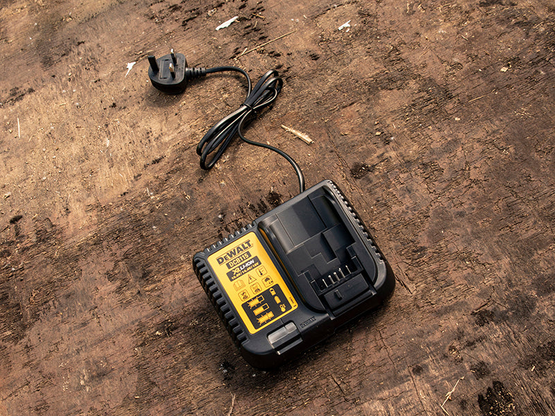 DEWALT DCK2532P2 XR Brushless Twin Pack 18V 2 x 5.0Ah Li-ion DEWDCK2532P2