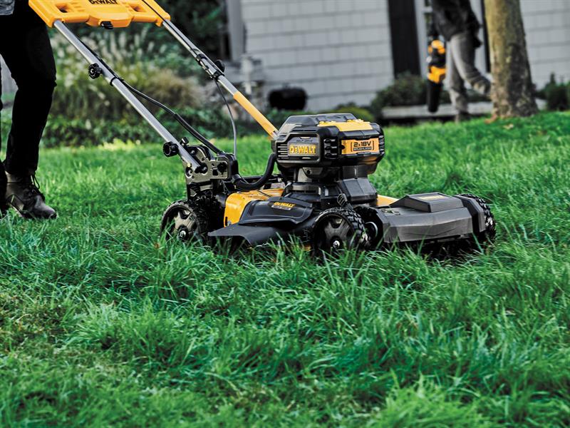 DEWALT DCMSP564N XR Brushless Self-Propelled Lawnmower 53cm 36V Bare Unit DEWDCMSP564N