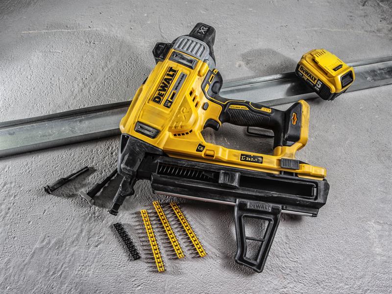 DEWALT XR Brushless Concrete Nailer 18V 2 x 5.0Ah Li-ion DEWDCN890P2