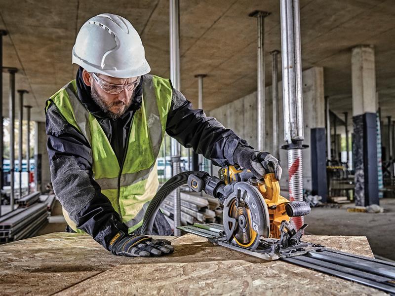 DEWALT DCS579X2 XR FlexVolt Circular Saw 190mm 54V 2 x 9.0Ah Li-ion DEWDCS579X2