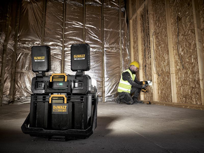 DEWALT TOUGHSYSTEM 2.0 Task Box & Light Auto Stacking Latches DEWDWST08061