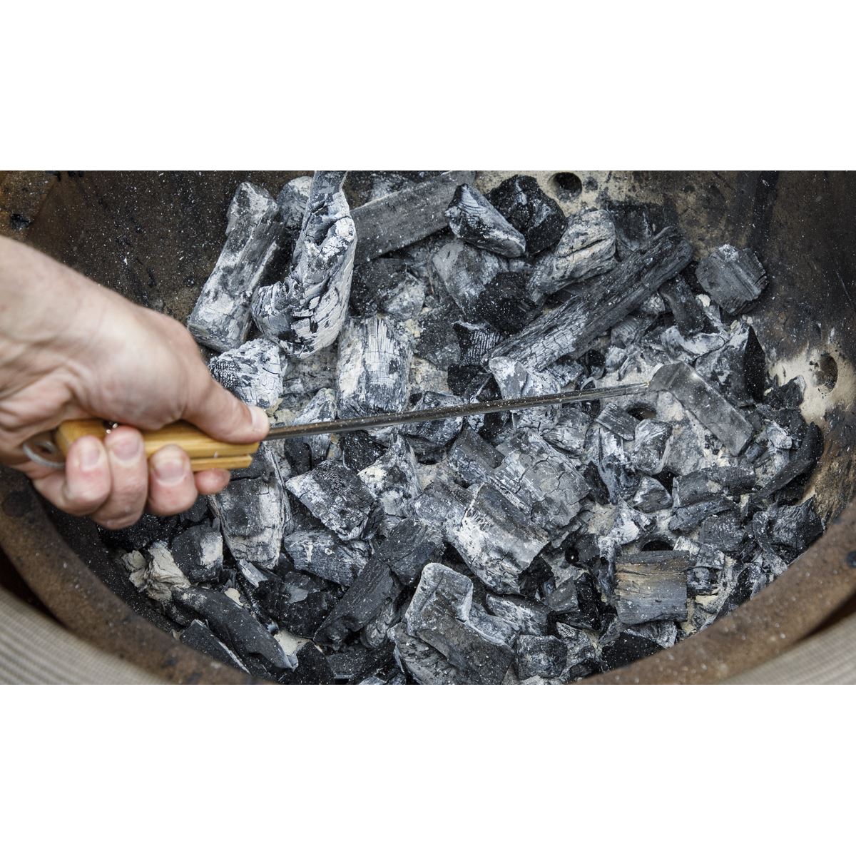 Sealey Dellonda Ash Scraper Tool for Kamado BBQ DG180