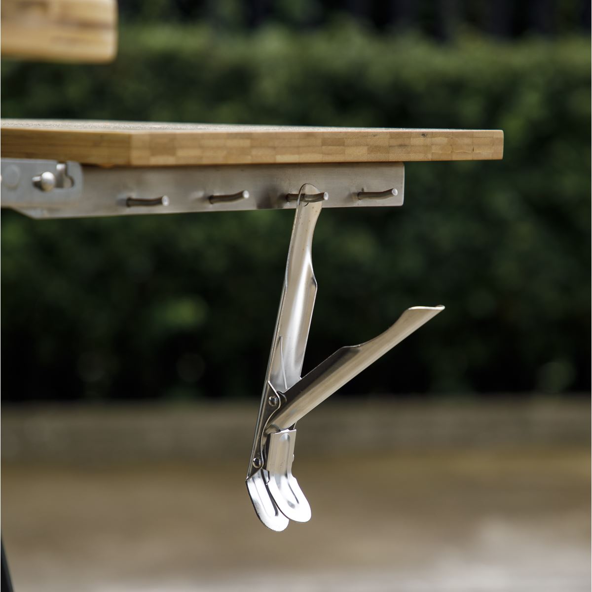 Sealey Dellonda Grill Grid Gripper for Kamado BBQ DG181
