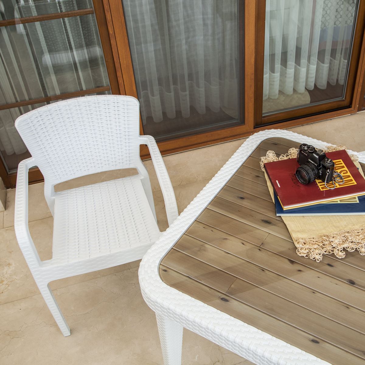 Dellonda Armchair Durable Weather Resistant PP Body Stackable x 6 White DG204