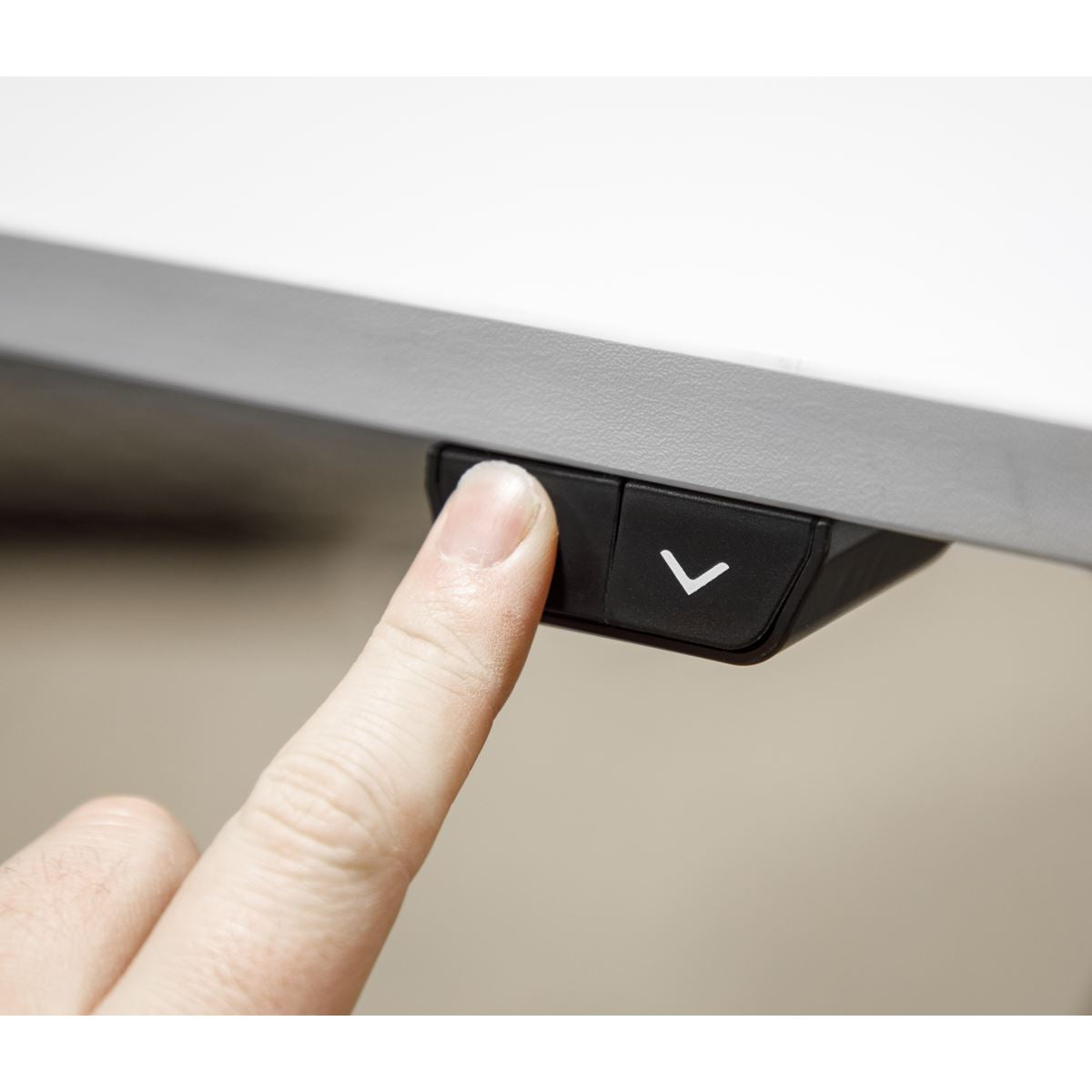 Dellonda White Electric Adjustable Office Standing Desk Quiet 1200x600mm DH56