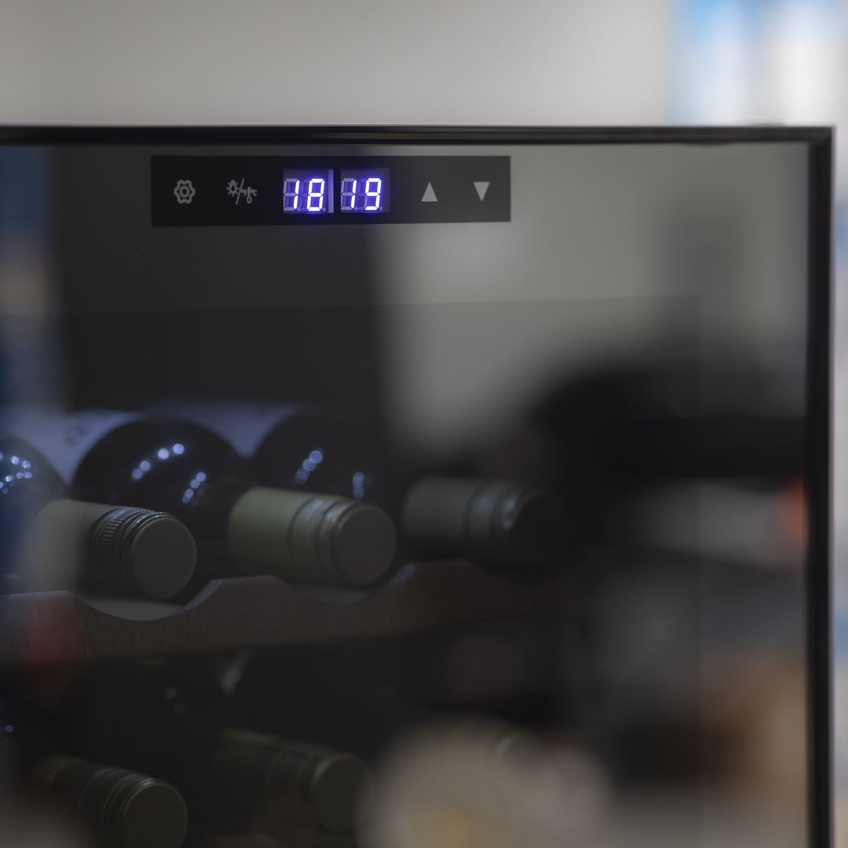 Baridi 27 Bottle Dual Zone Wine Cooler Fridge Digital Touch Screen Black DH90