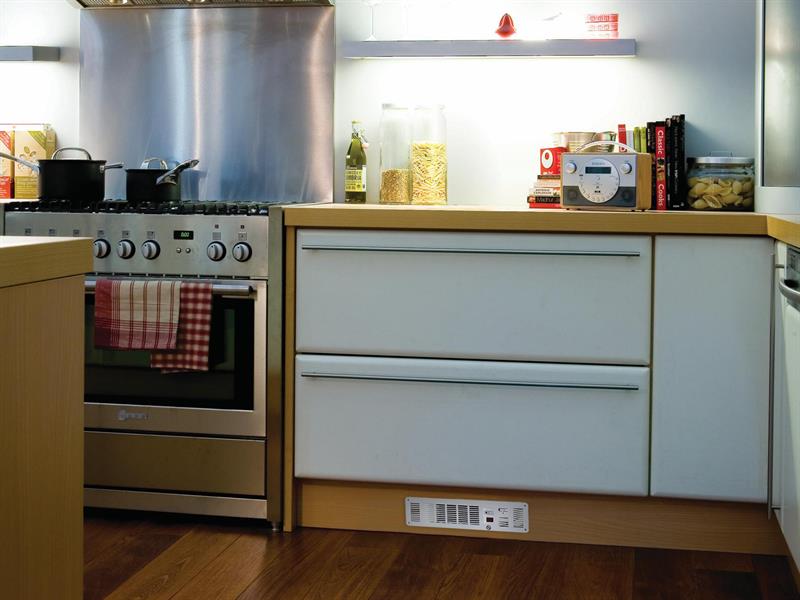 Dimplex Winterwarm Plinth Heater with Remote Control 2kW DIMWWFH20E
