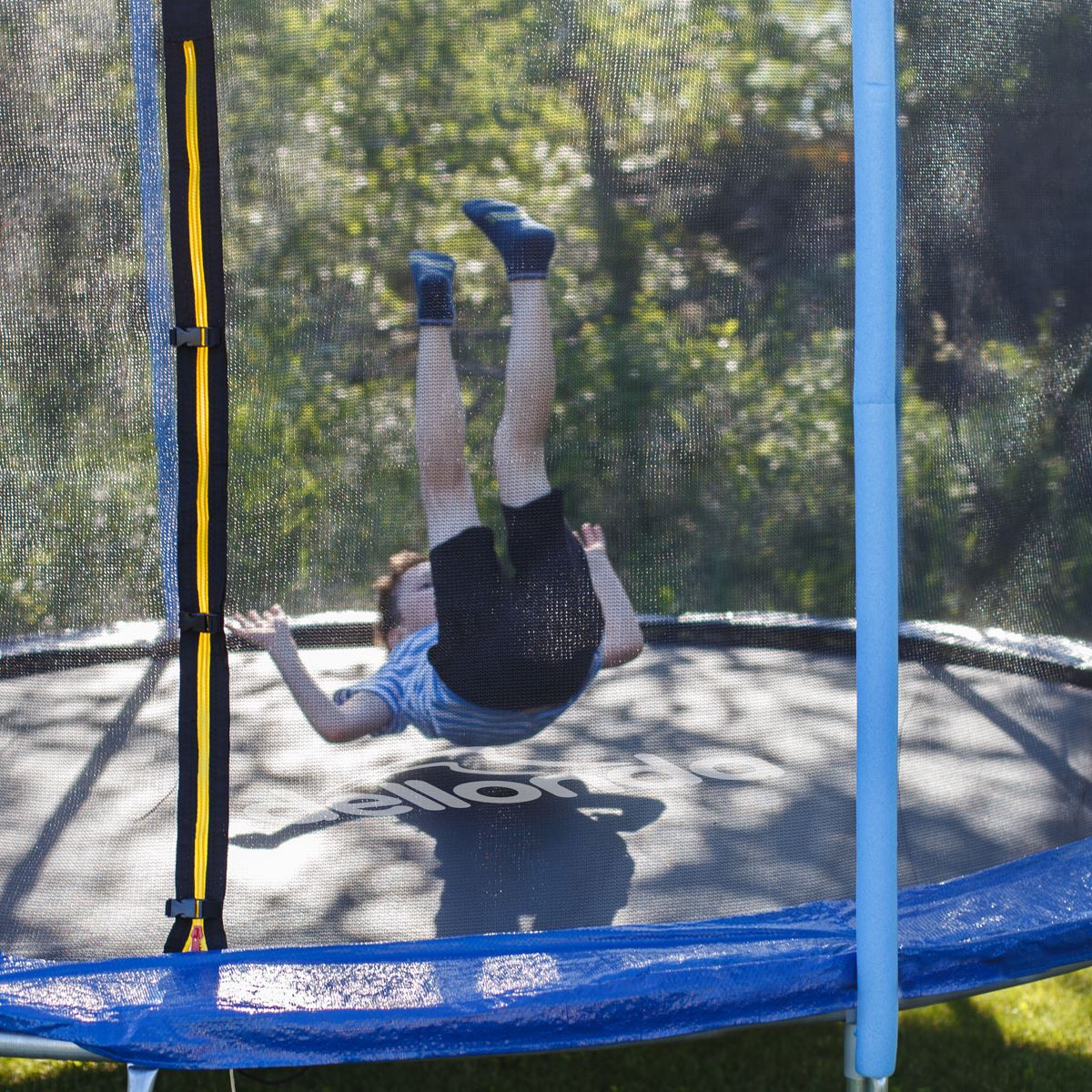 Sealey Dellonda 10ft Heavy-Duty Outdoor Trampoline with Safety Enclosure Net DL68