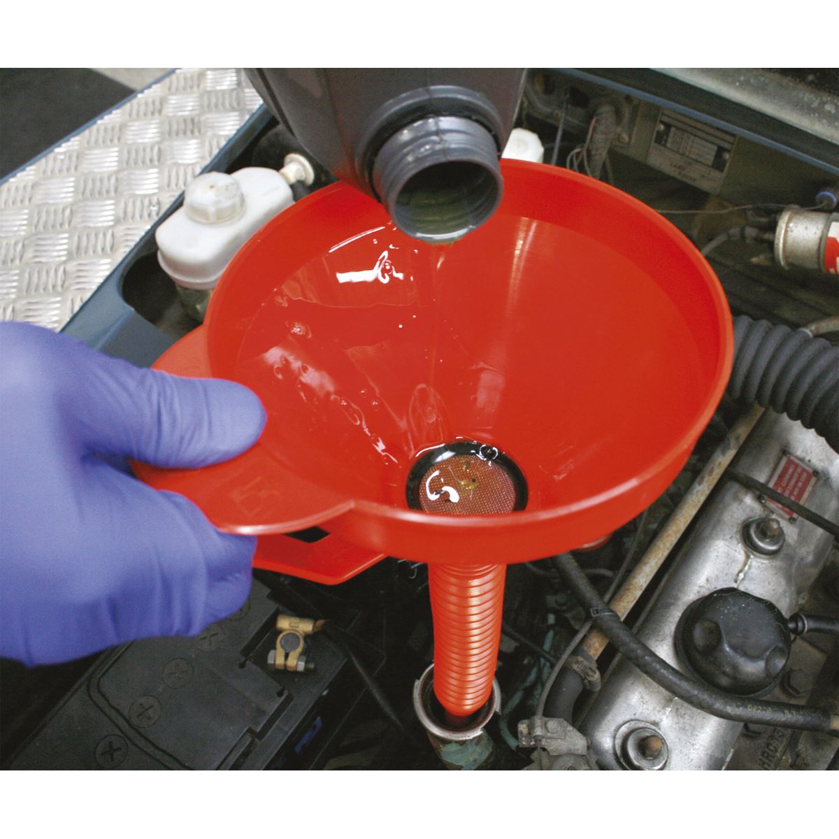 Sealey Funnel with Flexible Spout & Filter Medium �160mm F16F