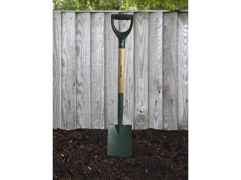 Faithfull Countryman Digging Spade FAICOUDS