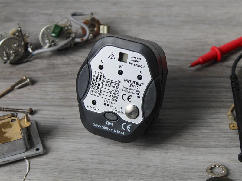 Faithfull Socket Polarity Tester with RCD Test Function FAIDETSOCRCD