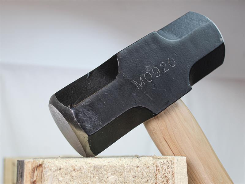 Faithfull Sledge Hammer Contractor's Hickory Handle 4.54kg (10 lb) FAIHS10C