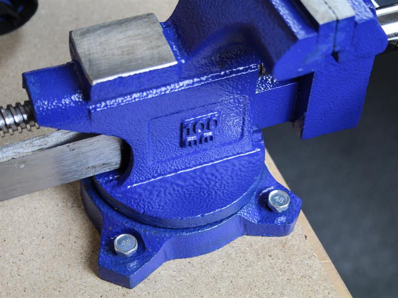 Faithfull Light Duty Mechanics Vice 100mm 4in Cast Iron FAIMV100SGLD